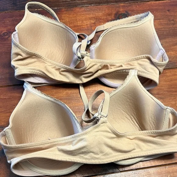 Victoria's Secret Cream Underwire Bra Duo  Front Closure size 38C - Picture 4 of 5